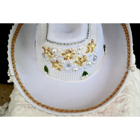 Flowers & Pearls Cowgirl Hat main image 4